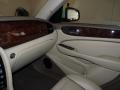 2008 XJ XJ8 #24