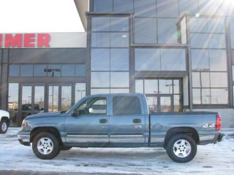 Blue Granite Metallic Chevrolet Silverado 1500 Classic LT Crew Cab 4x4.  Click to enlarge.