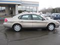 2007 Taurus SE #2