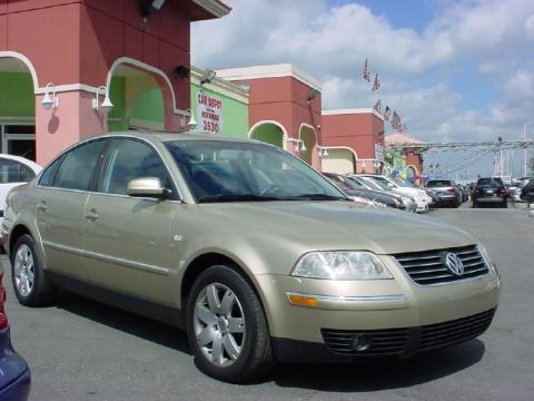 Mojave Beige Metallic Volkswagen Passat GLX Sedan.  Click to enlarge.