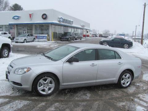 Silver Ice Metallic Chevrolet Malibu LS Sedan.  Click to enlarge.