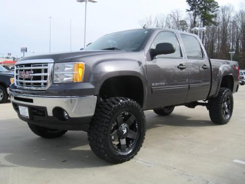 Storm Gray Metallic GMC Sierra 1500 SLE Crew Cab 4x4.  Click to enlarge.