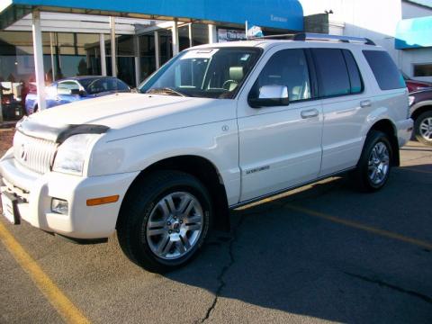 Oxford White Mercury Mountaineer Premier AWD.  Click to enlarge.