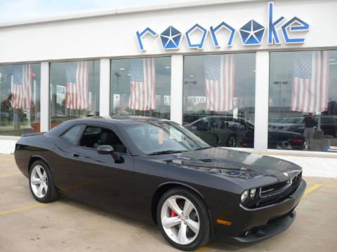 Brilliant Black Crystal Pearl Dodge Challenger SRT8.  Click to enlarge.