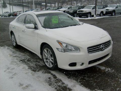 Winter Frost White Nissan Maxima 3.5 S. Click to enlarge. Winter Frost White Nissan Maxima 3.5 S. Click to enlarge.