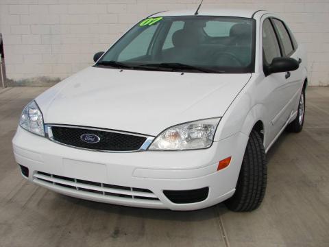 Cloud 9 White Ford Focus ZX4 SE Sedan.  Click to enlarge.