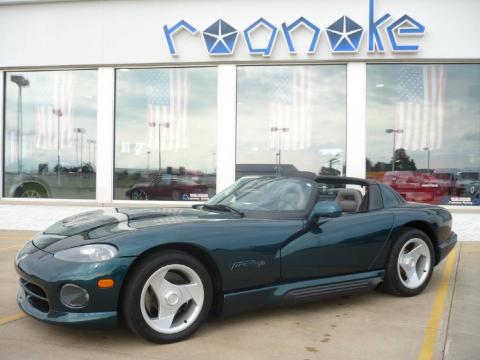 Emerald Green Pearl Dodge Viper RT-10.  Click to enlarge.