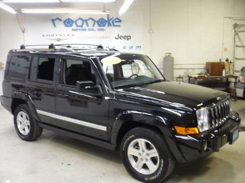 Brilliant Black Crystal Pearl Jeep Commander Limited.  Click to enlarge.