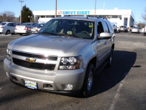 Silver Birch Metallic Chevrolet Tahoe LT 4x4.  Click to enlarge.