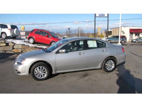 Quick Silver Pearl Mitsubishi Galant ES.  Click to enlarge.