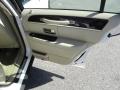 2009 Town Car Signature Limited #11