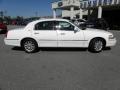 2009 Town Car Signature Limited #12