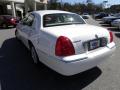 2009 Town Car Signature Limited #15