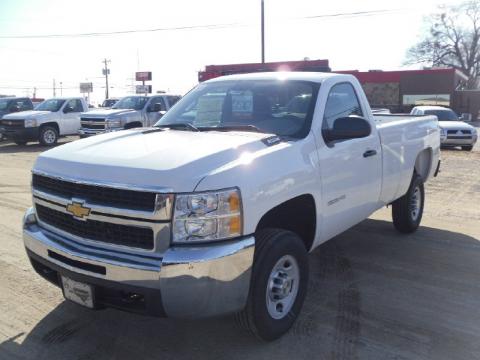 Summit White Chevrolet Silverado 2500HD Regular Cab.  Click to enlarge.