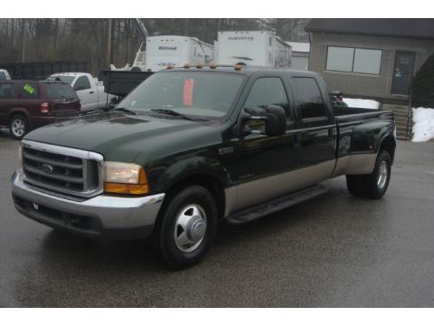 Woodland Green Metallic Ford F350 Super Duty Lariat Crew Cab Dually.  Click to enlarge.