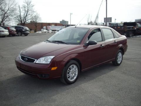 Dark Toreador Red Metallic Ford Focus ZX4 SE Sedan.  Click to enlarge.