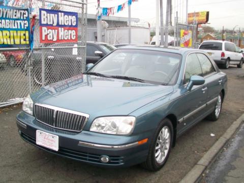 Celadon Green Metallic Hyundai XG350 L Sedan.  Click to enlarge.