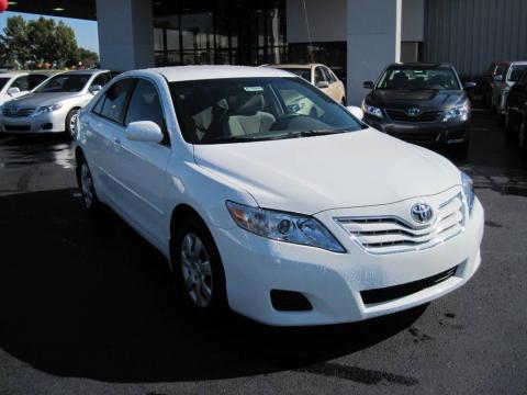 Super White Toyota Camry LE. Click to enlarge. Super White Toyota Camry LE. Click to enlarge.