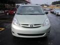 2010 Sienna LE #3