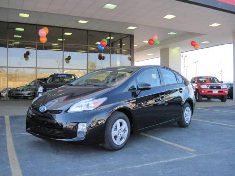 Black Toyota Prius Hybrid IV.  Click to enlarge.