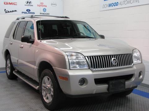 Silver Birch Metallic Mercury Mountaineer V8 Premier AWD.  Click to enlarge.