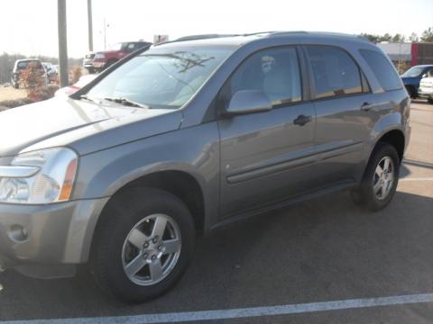 Dark Silver Metallic Chevrolet Equinox LT.  Click to enlarge.