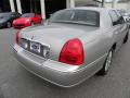 2007 Town Car Signature #14