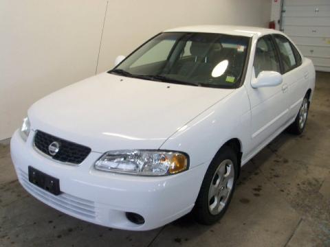 Cloud White Nissan Sentra GXE.  Click to enlarge.