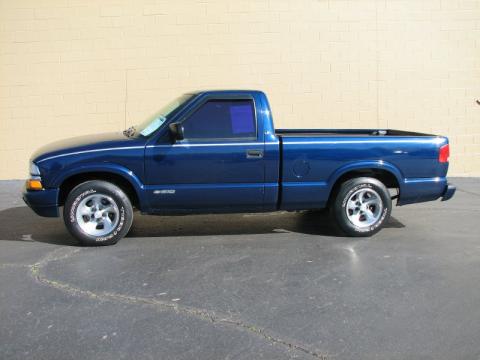 Indigo Blue Metallic Chevrolet S10 LS Regular Cab.  Click to enlarge.