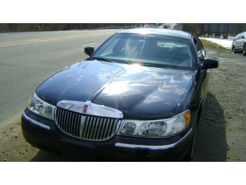 Black Lincoln Town Car Signature.  Click to enlarge.