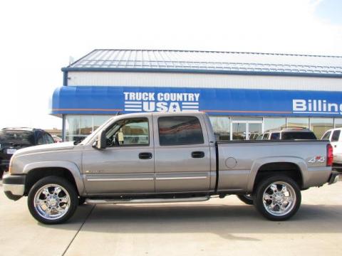 Graystone Metallic Chevrolet Silverado 2500HD LT Crew Cab 4x4.  Click to enlarge.