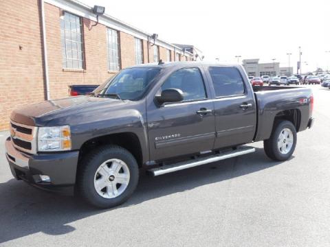 Taupe Gray Metallic Chevrolet Silverado 1500 LT Crew Cab 4x4.  Click to enlarge.
