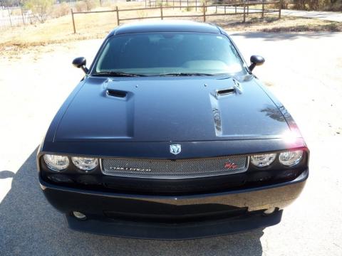 Brilliant Black Crystal Pearl Coat Dodge Challenger R/T.  Click to enlarge.
