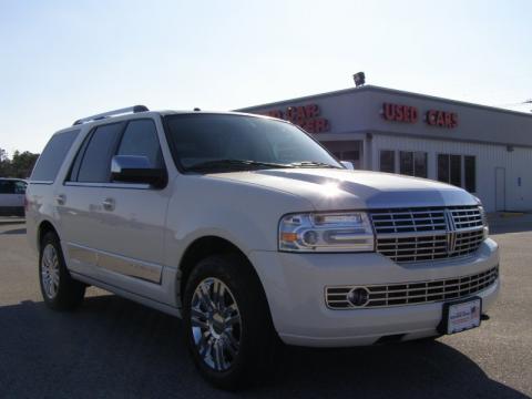White Chocolate Tri-Coat Lincoln Navigator Ultimate.  Click to enlarge.