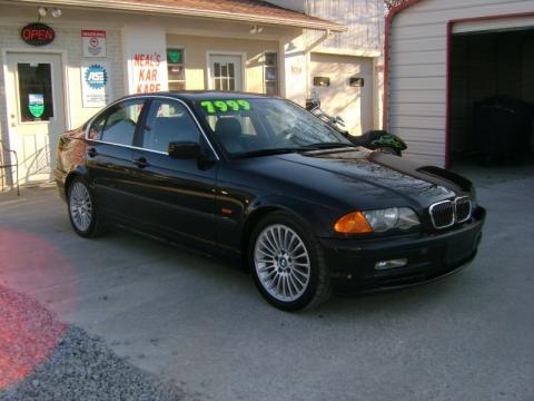 Jet Black BMW 3 Series 330i Sedan.  Click to enlarge.