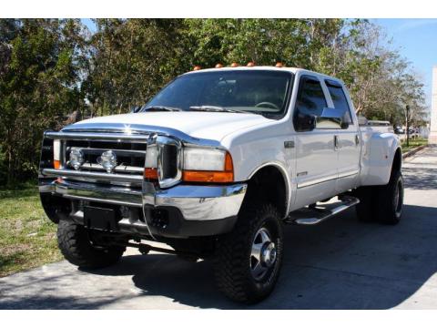Oxford White Ford F350 Super Duty Lariat Crew Cab 4x4.  Click to enlarge.