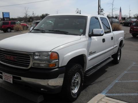 Summit White GMC Sierra 2500HD SLT Crew Cab 4x4.  Click to enlarge.