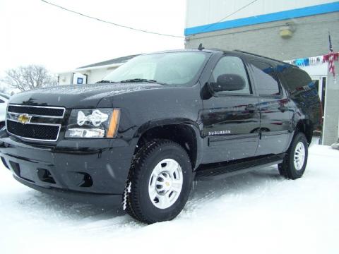 Black Chevrolet Suburban LS 2500 4x4.  Click to enlarge.