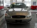 2004 Taurus SE Sedan #5
