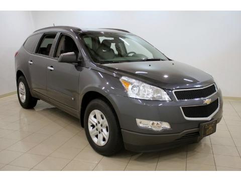 Cyber Gray Metallic Chevrolet Traverse LS AWD.  Click to enlarge.