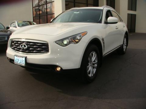 Moonlight White Infiniti FX 35 AWD.  Click to enlarge.