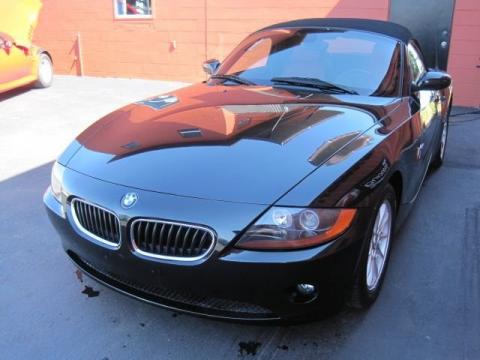 Black Sapphire Metallic BMW Z4 2.5i Roadster.  Click to enlarge.