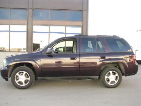 Dark Cherry Metallic Chevrolet TrailBlazer LT 4x4.  Click to enlarge.