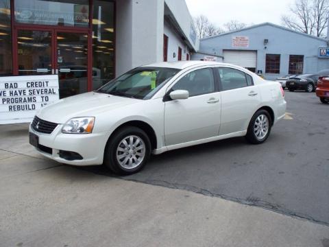 Dover White Pearl Mitsubishi Galant ES.  Click to enlarge.
