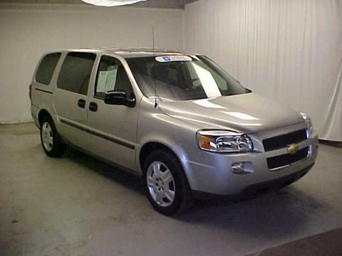 Silverstone Metallic Chevrolet Uplander LS.  Click to enlarge.