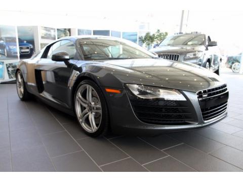 Daytona Grey Pearl Effect Audi R8 4.2 FSI quattro.  Click to enlarge.