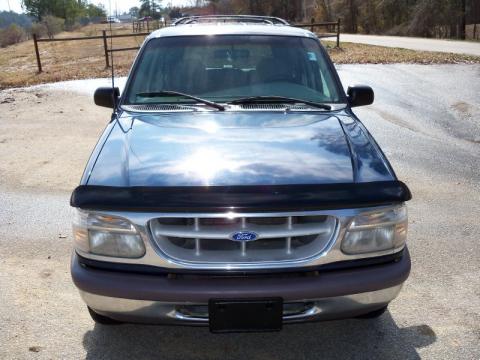 Dark Lapis Metallic Ford Explorer XLT.  Click to enlarge.