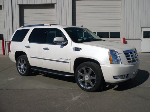 White Diamond Cadillac Escalade AWD.  Click to enlarge.