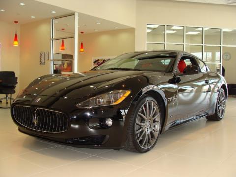 Nero (Black) Maserati GranTurismo S.  Click to enlarge.