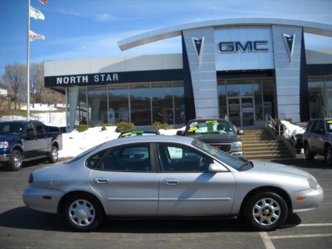Silver Frost Metallic Ford Taurus SE. Click to enlarge. Silver Frost Metallic Ford Taurus SE. Click to enlarge.